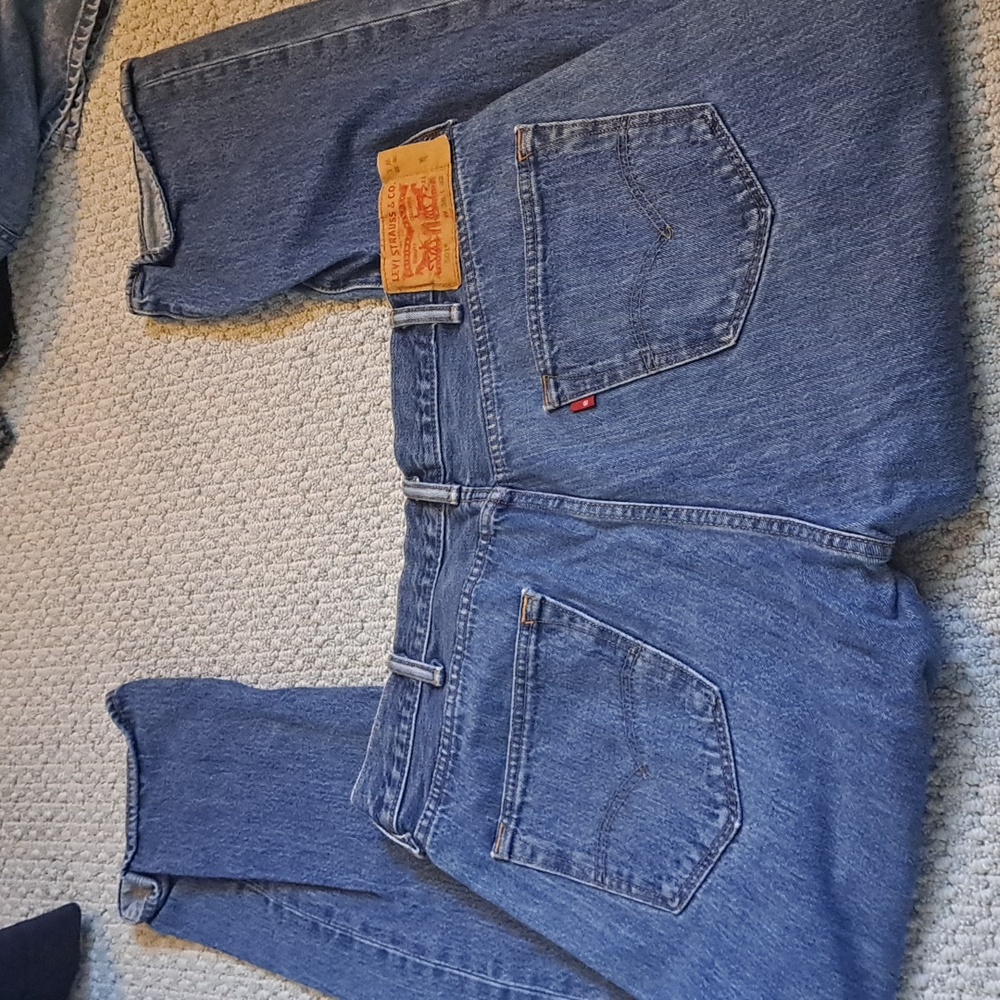 Levi mens jeans